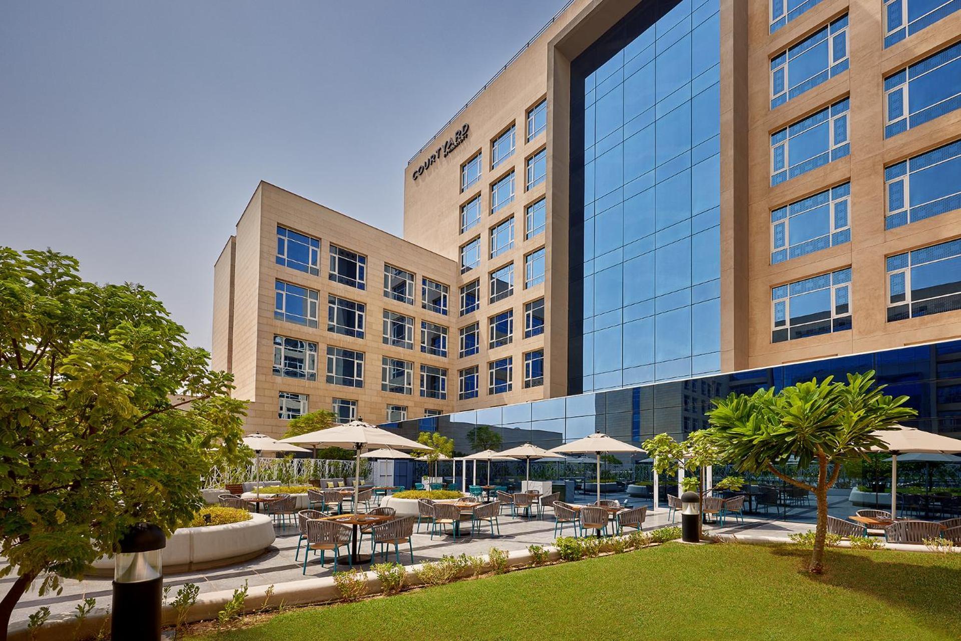 Courtyard By Marriott Jubail Hotel Eksteriør billede