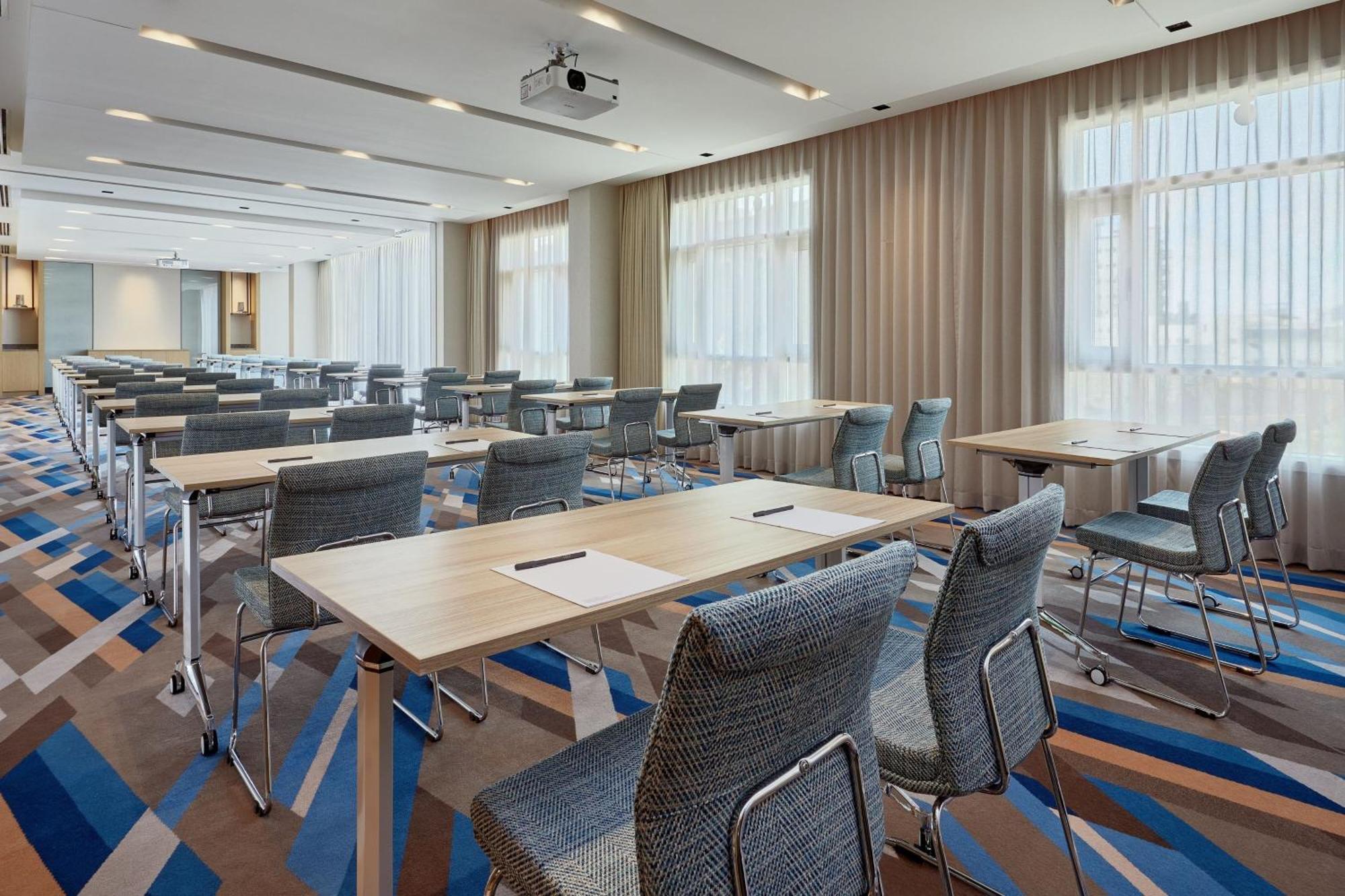 Courtyard By Marriott Jubail Hotel Eksteriør billede