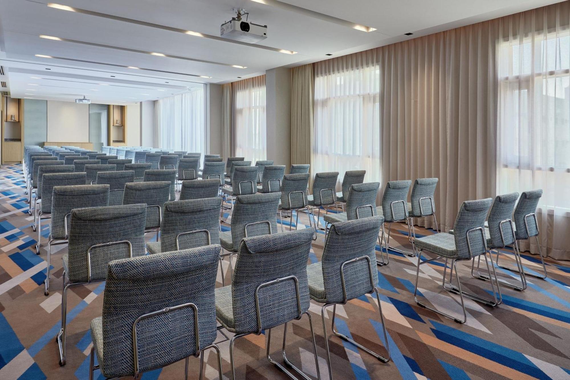Courtyard By Marriott Jubail Hotel Eksteriør billede