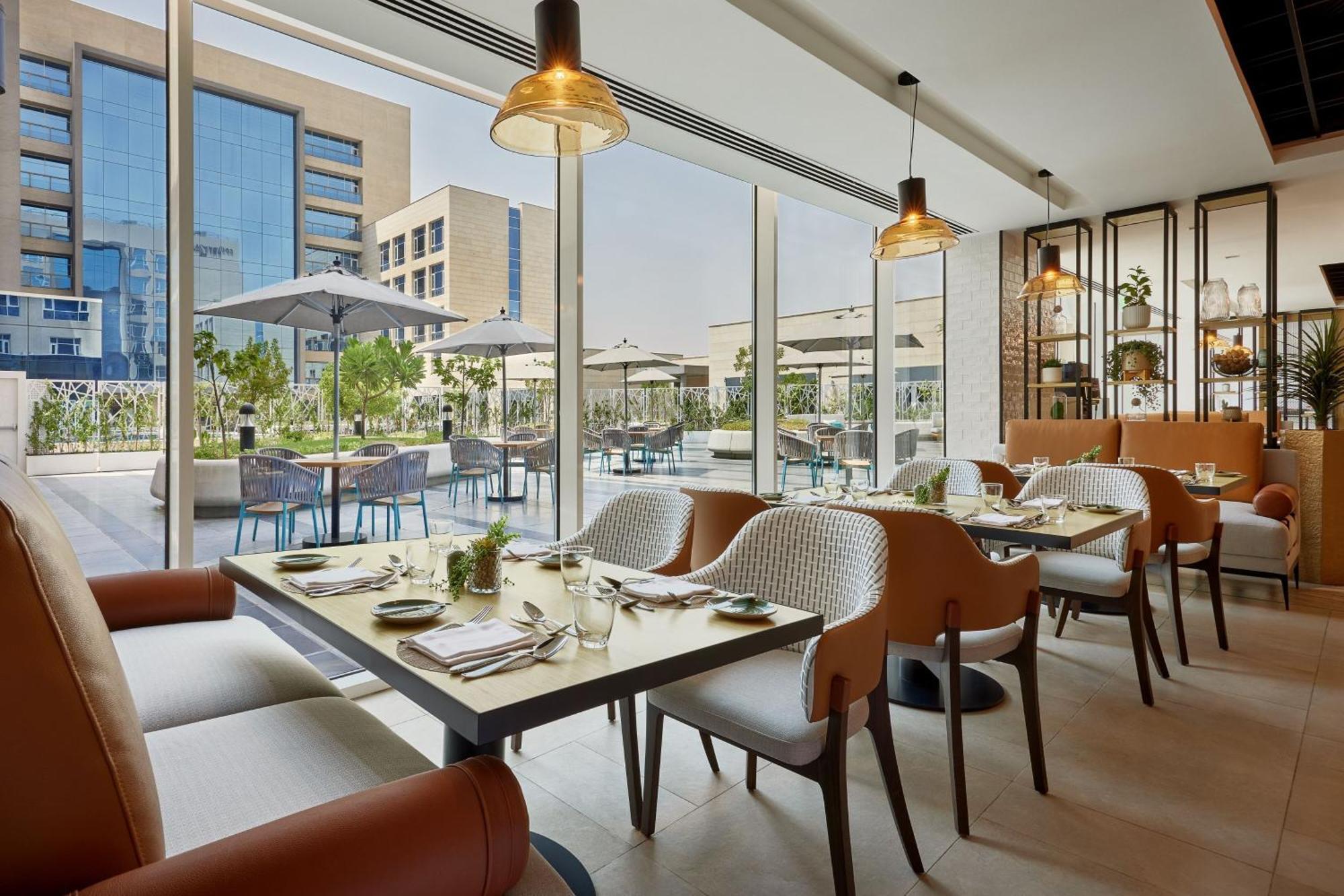 Courtyard By Marriott Jubail Hotel Eksteriør billede