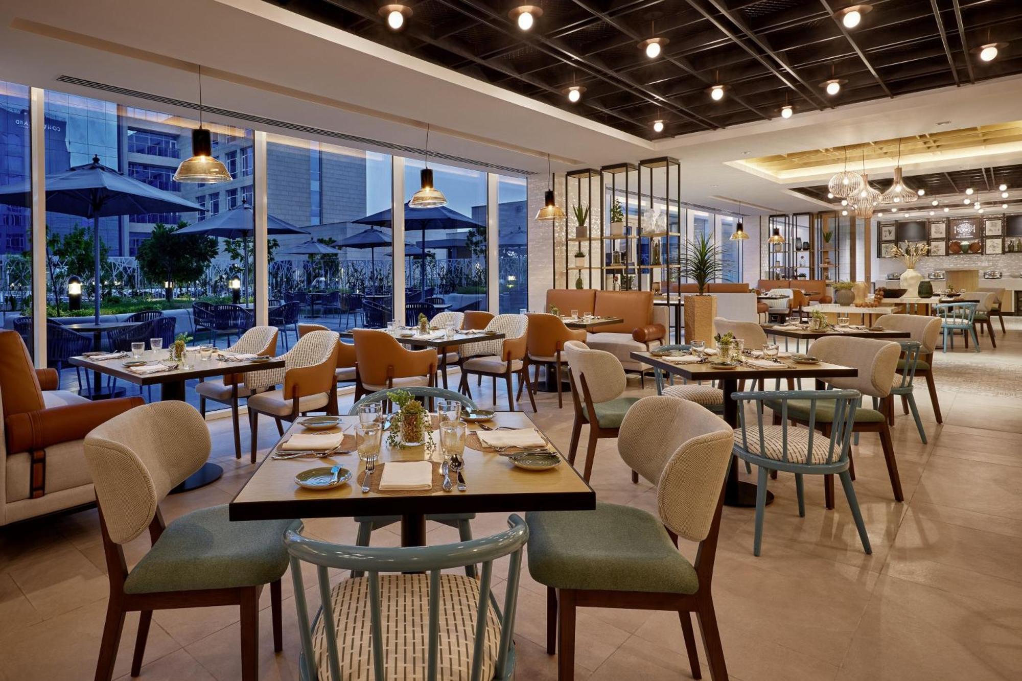 Courtyard By Marriott Jubail Hotel Eksteriør billede